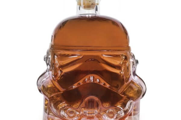 Stormtrooper Karaffe für StarWarsFans kaufen whiskykaraffe whyskikaraffe 1