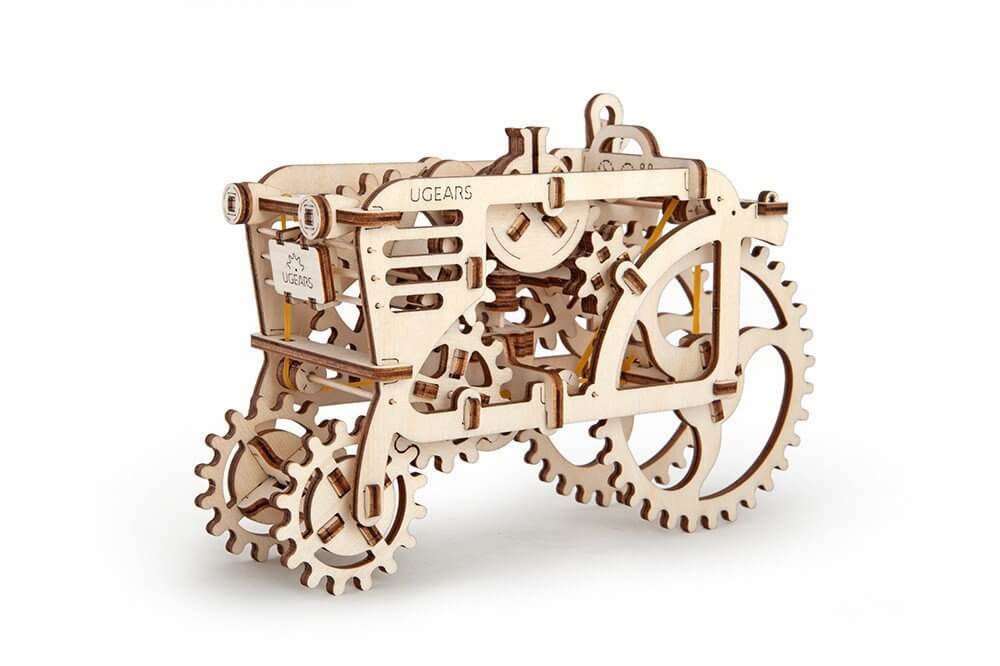 Holzbausatz - besten Holzmodell kaufen - Bausatz aus Holz - Geschenkidee und Männerspielzeug - Traktor aus Holz Männerspielzeug kaufen – Männerspielzeuge finden – Spielzeug für Männer finden – bestes Männerspielzeug – Männerspielzeug im Vergleich