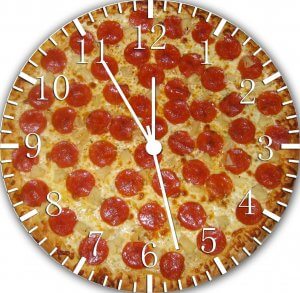 Food Design Salami Pizza Uhr