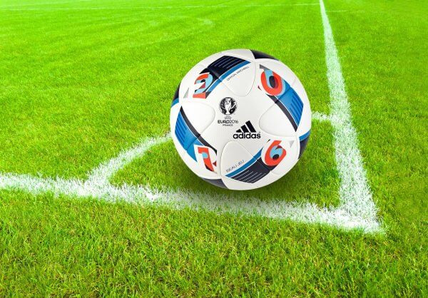 Unnützes Wissen Fußball für Fussballfreaks Buch für Fussballfans und Klugscheiser 2